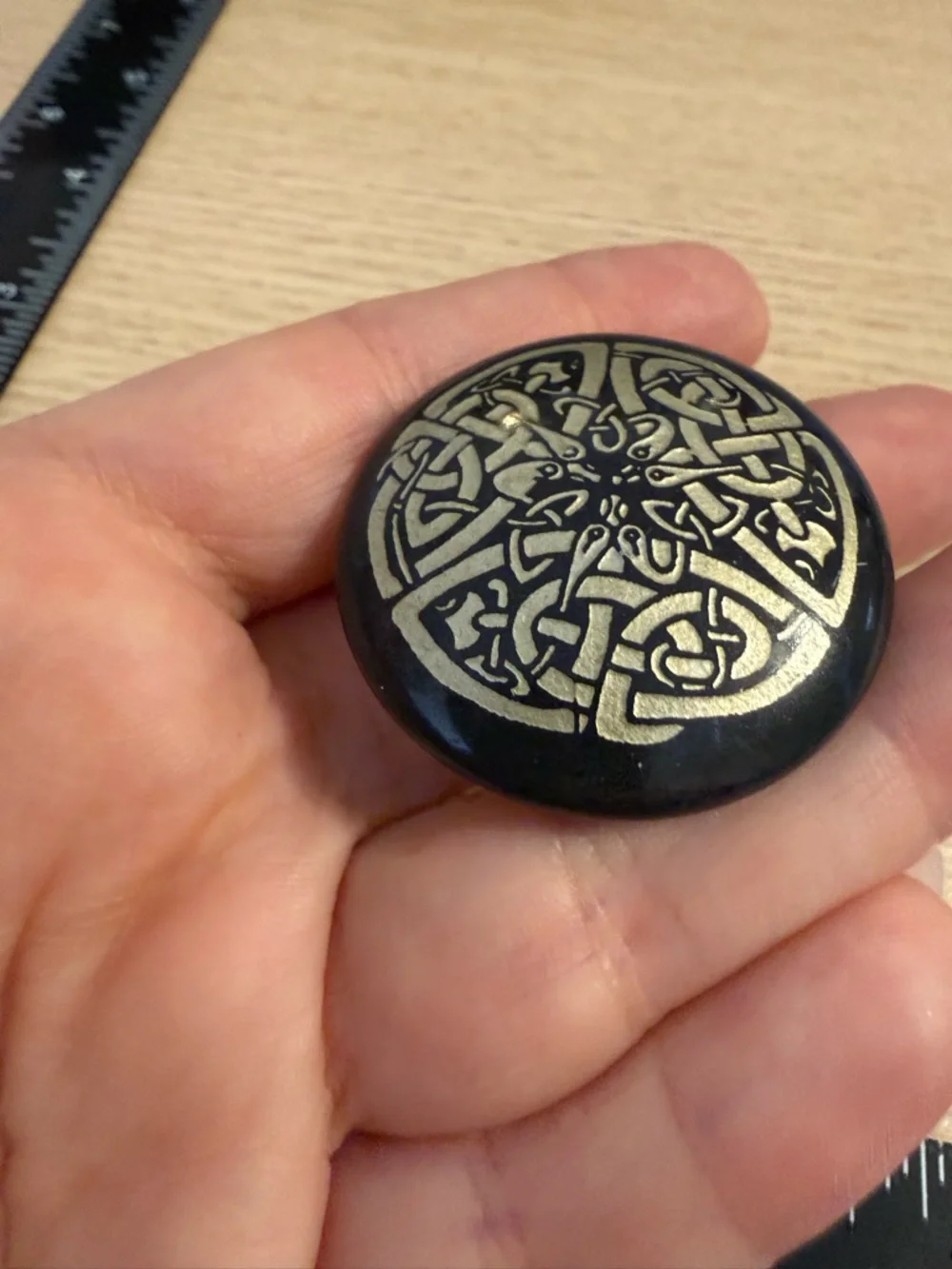N/A decorative round